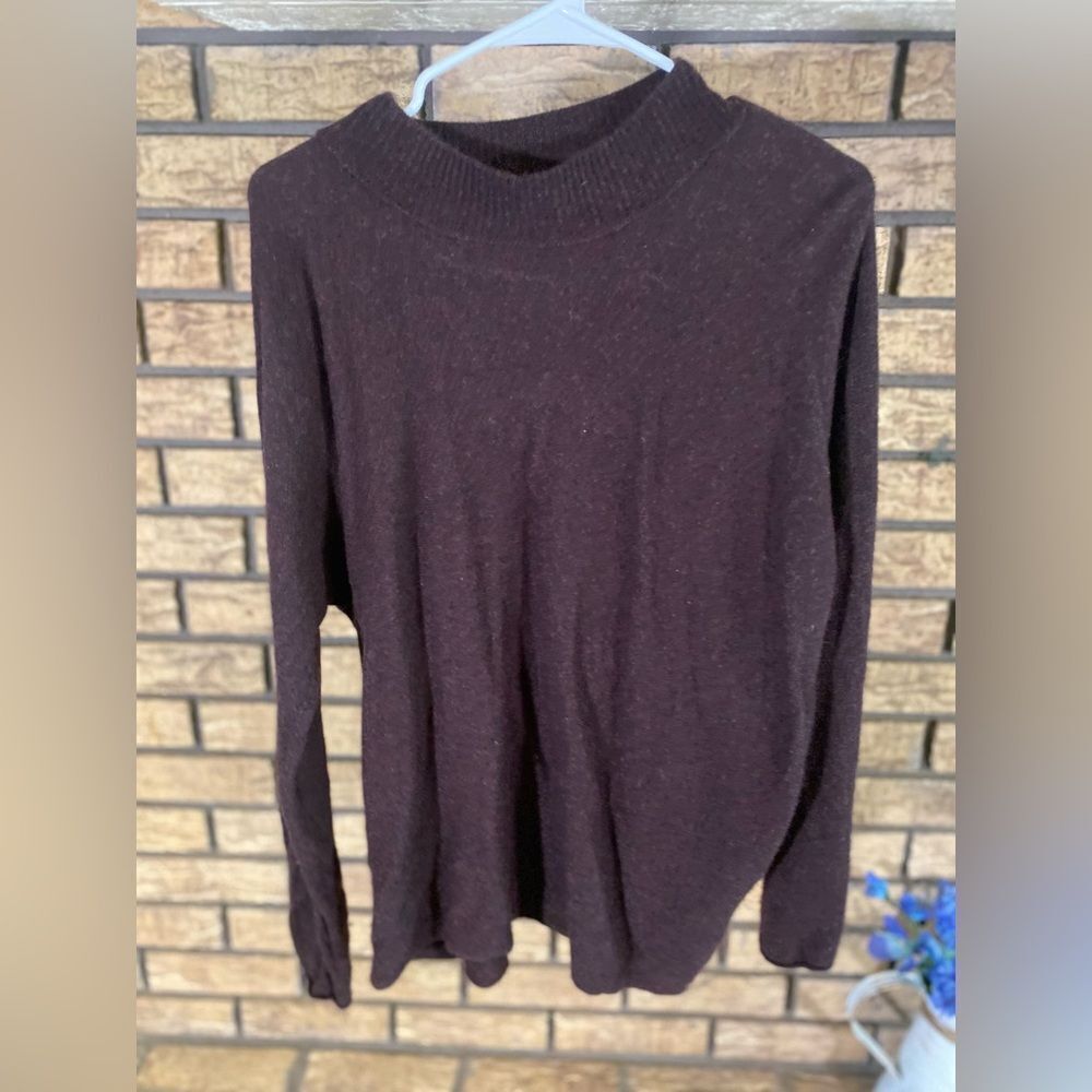 Plum Antonio Melani 100% cashmere‎ sweater